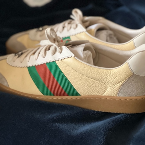 Gucci sneakers in great condition. Comes with original receipt, tags, and box - Picture 3 of 5